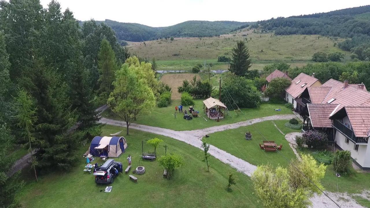 Panzió-Kemping Bekölce Exterior foto